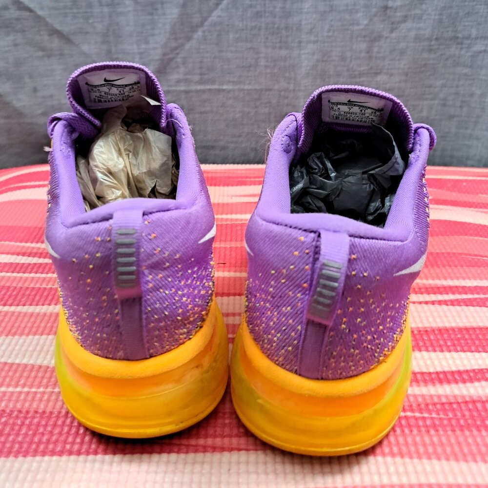 %NIKE FLYKNIT MAX ATOMIC PURPLE/ORANGE/MANGO US 9.5 Women 620659-500 A7 - Picture 4 of 13
